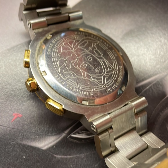 Versace dual time watch. - Picture 3 of 3